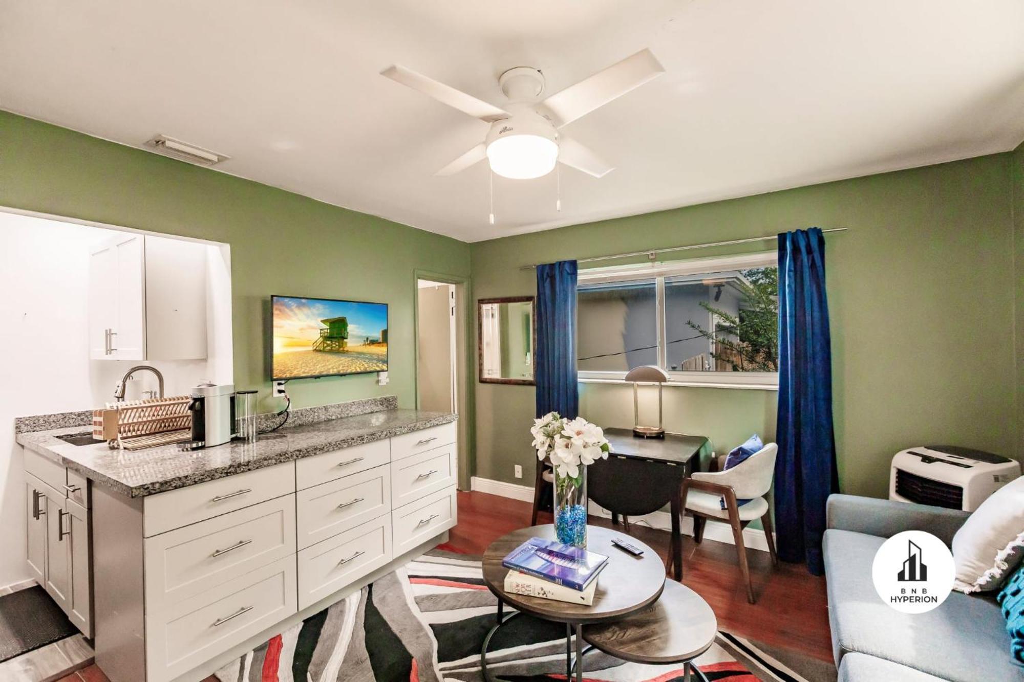 Uhost Ai - Updated 1B1B Hideaway - Sleeps 3 Hollywood Exterior foto